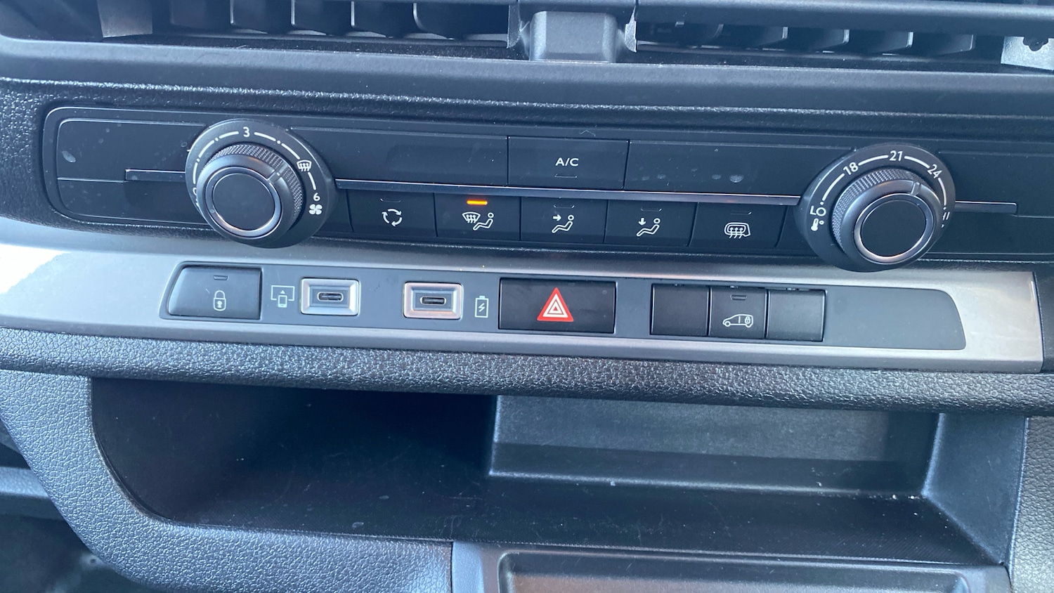 Used Peugeot Expert 2025 for sale - 77959121: Photo 39