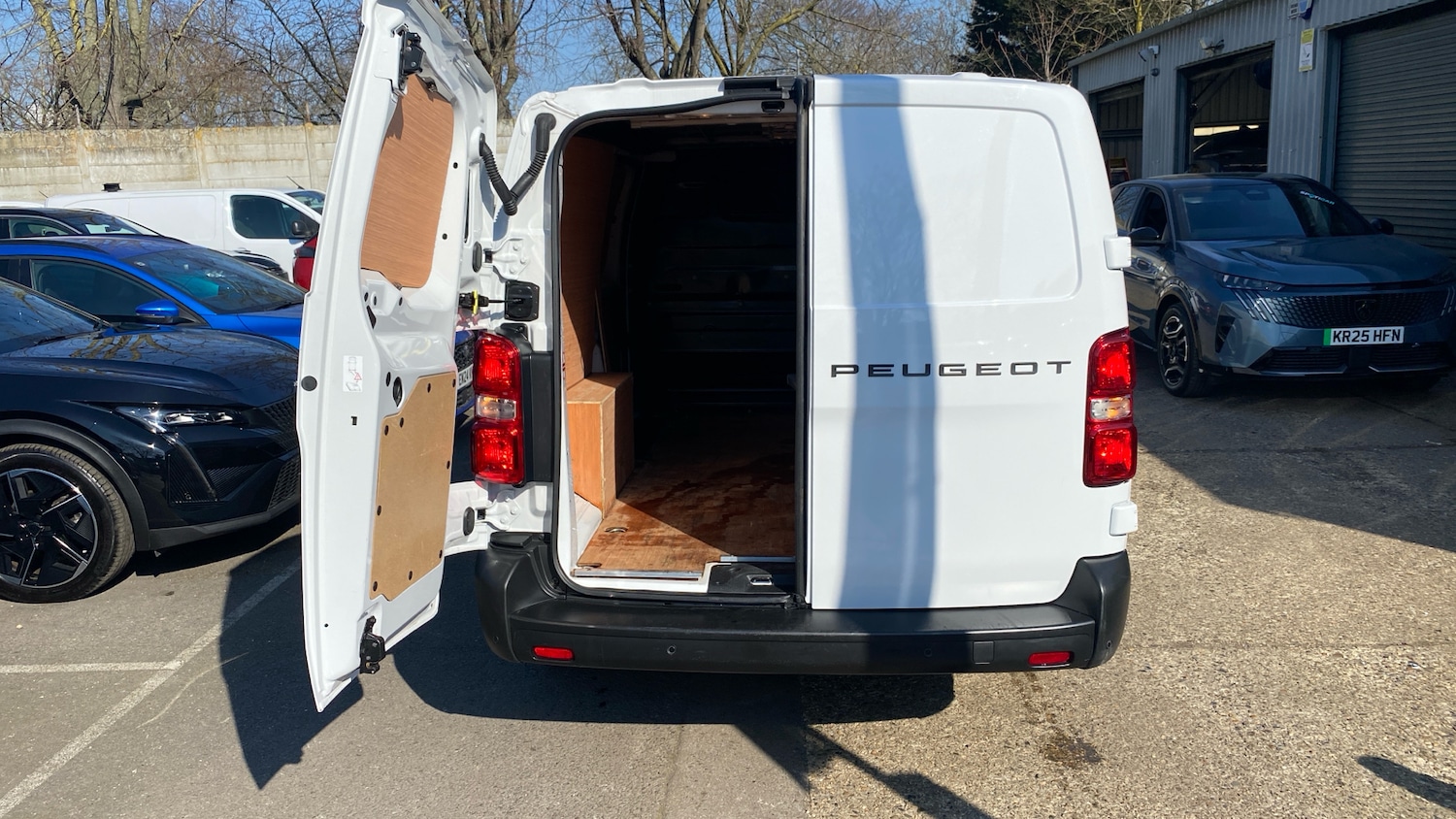 Used Peugeot Expert 2025 for sale - 77959121: Photo 52