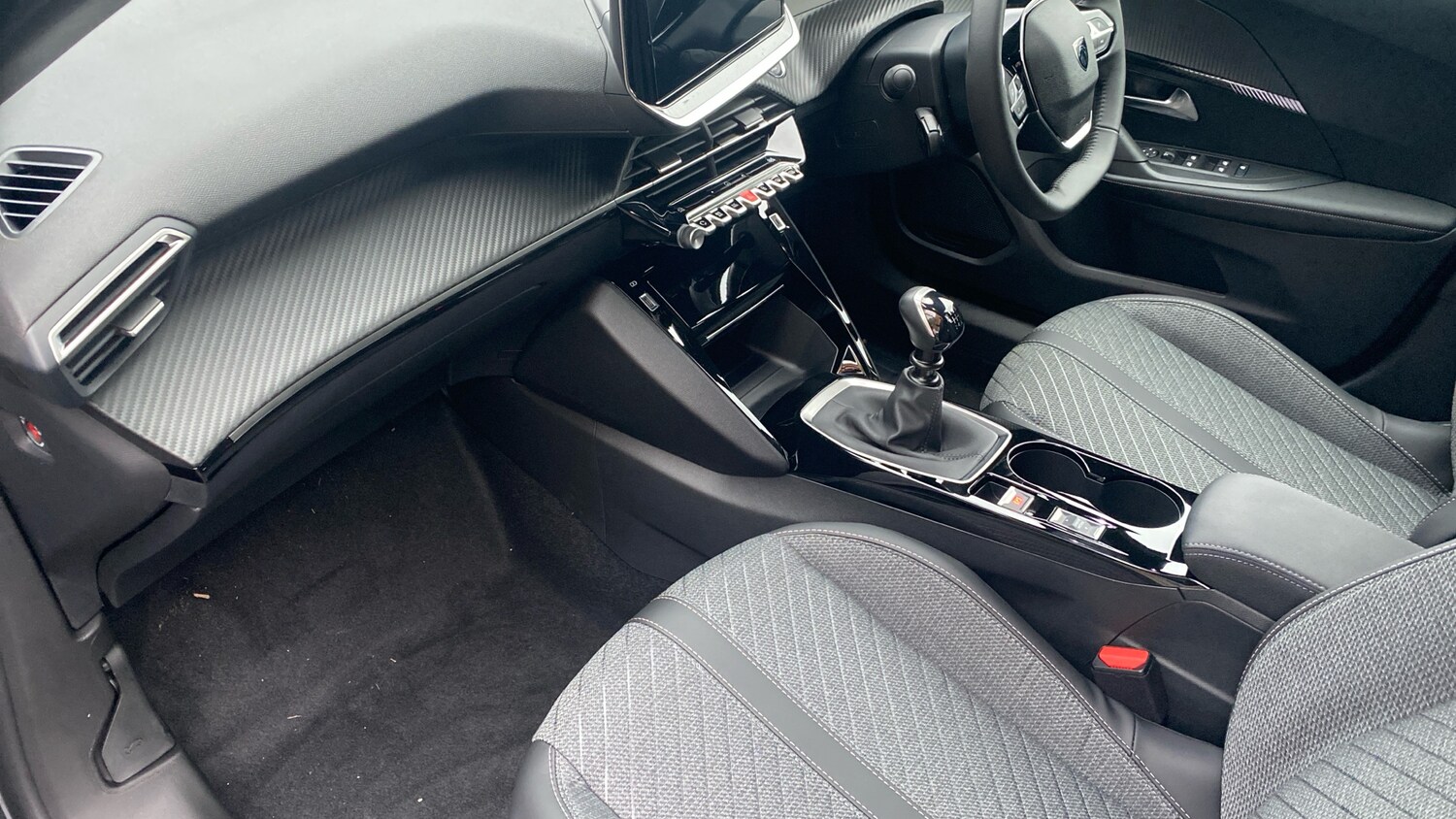 Used Peugeot 2008 2025 for sale - 78171973: Photo 12