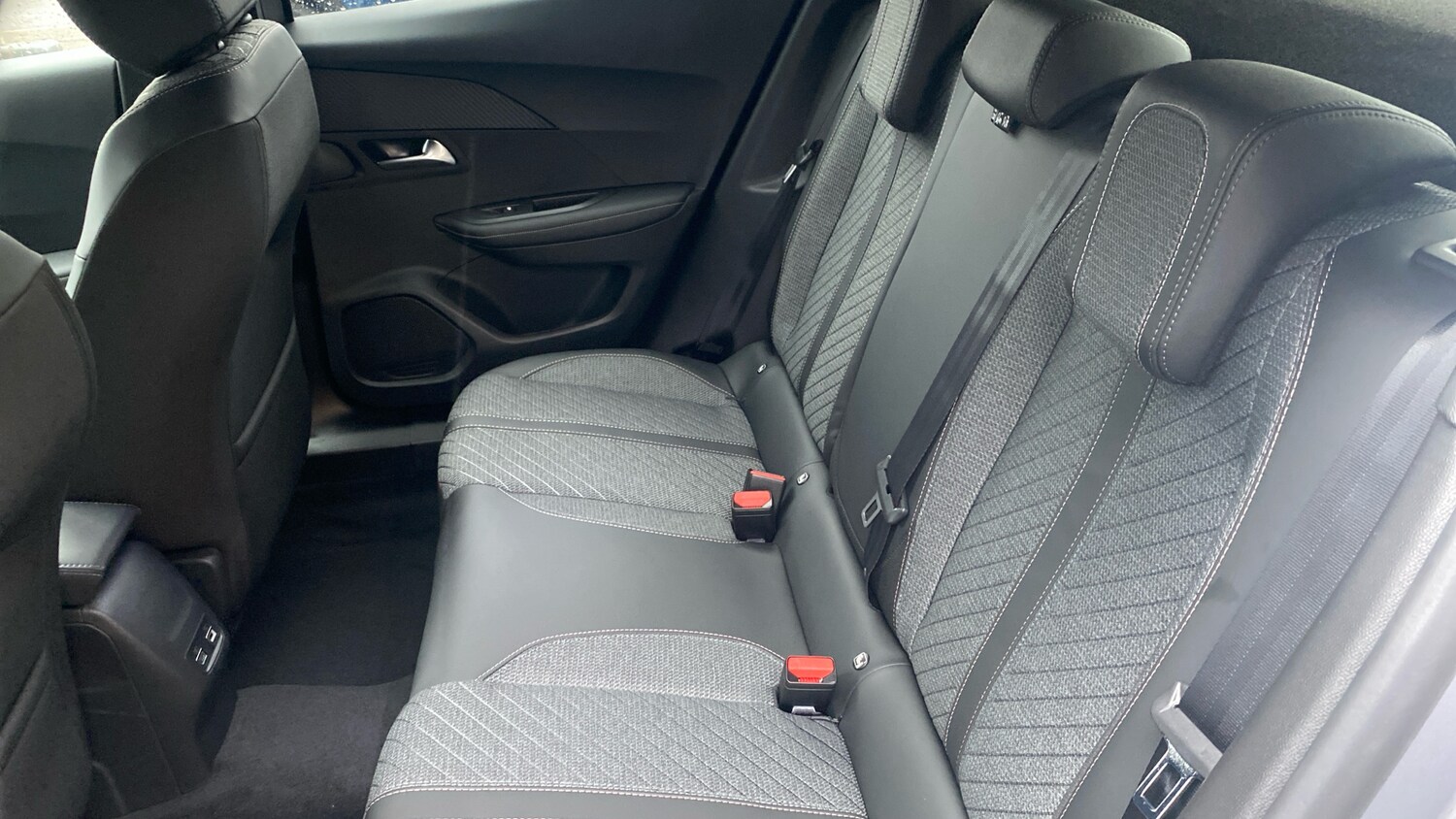 Used Peugeot 2008 2025 for sale - 78171973: Photo 33