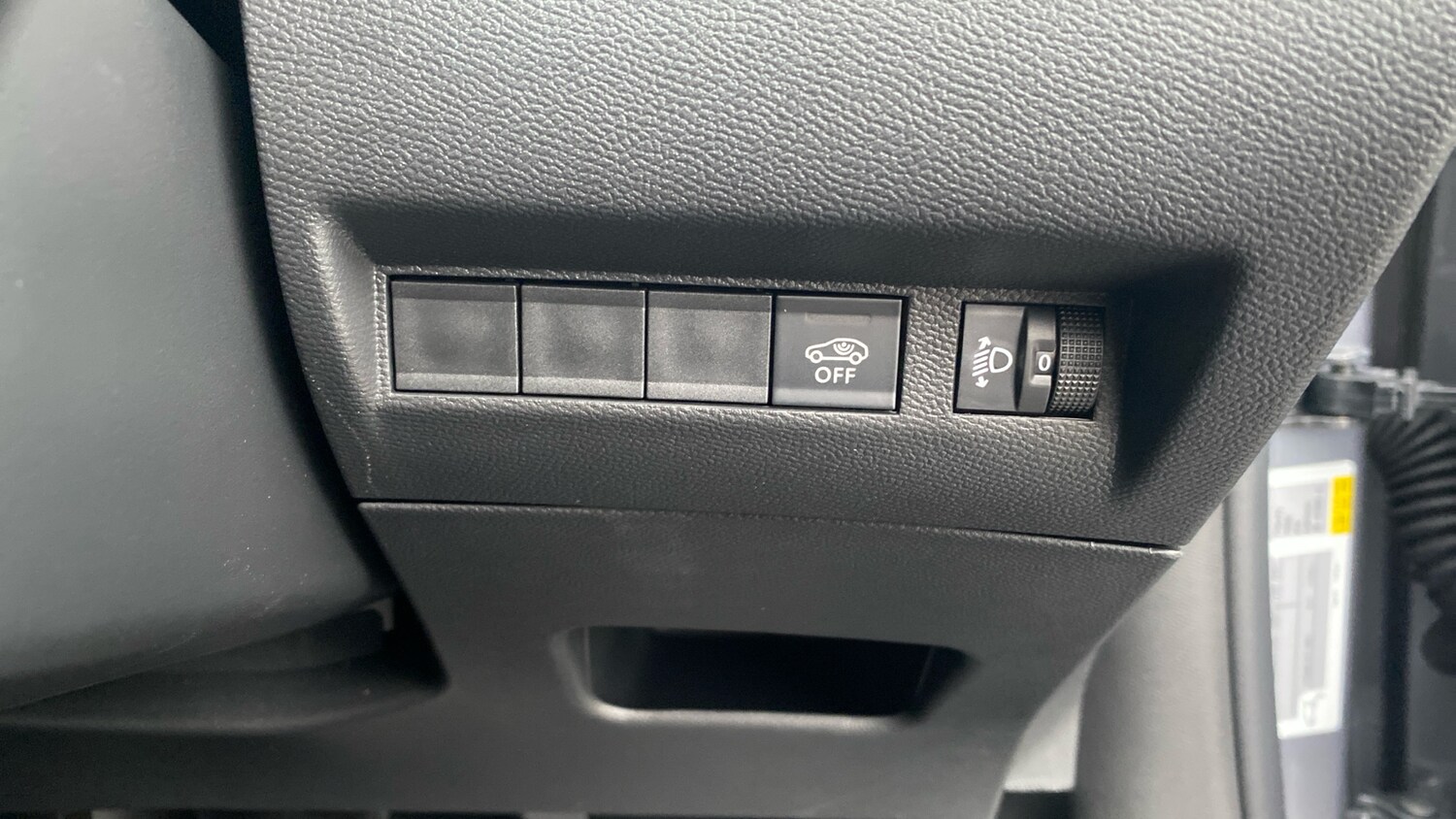 Used Peugeot 2008 2025 for sale - 78171973: Photo 34