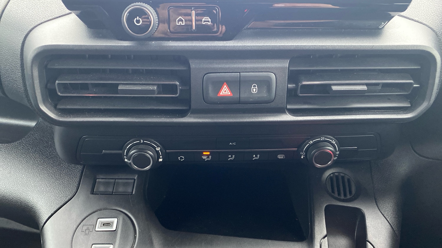 Used Vauxhall Combo 2024 for sale - 76574388: Photo 21