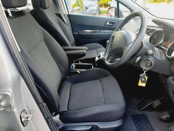 Used Peugeot 5008 2012 for sale - 75965061: Photo 18