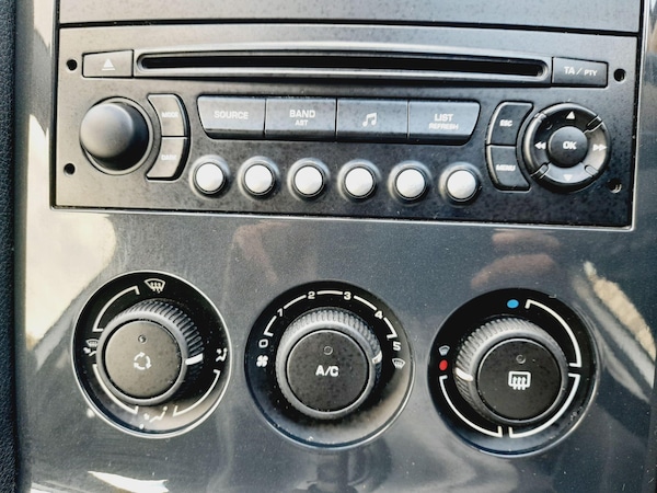 Used Peugeot 5008 2012 for sale - 75965061: Photo 28