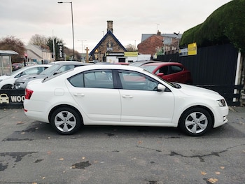 Used Skoda Octavia 2014 for sale - 76613114: Photo
