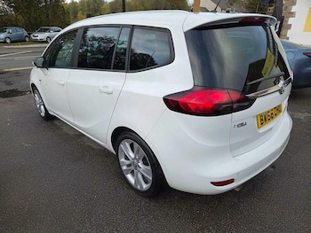 Used Vauxhall Zafira Tourer 2016 for sale - 76409525: Photo