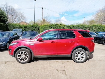 Used Land Rover Discovery Sport 2018 for sale - 78033780: Photo