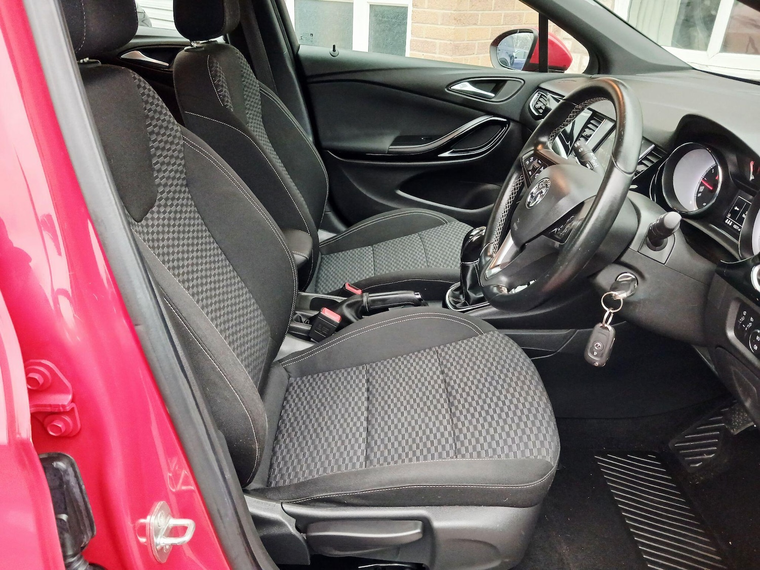 Used Vauxhall Astra 2015 for sale - 76989697: Photo 15