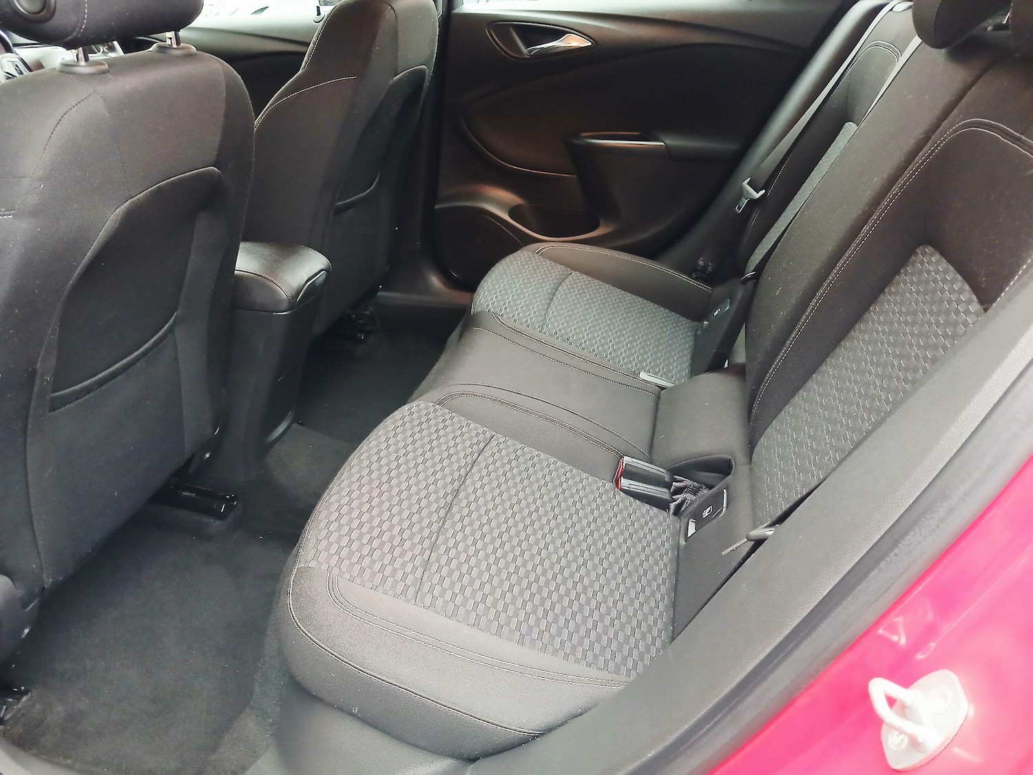 Used Vauxhall Astra 2015 for sale - 76989697: Photo 18