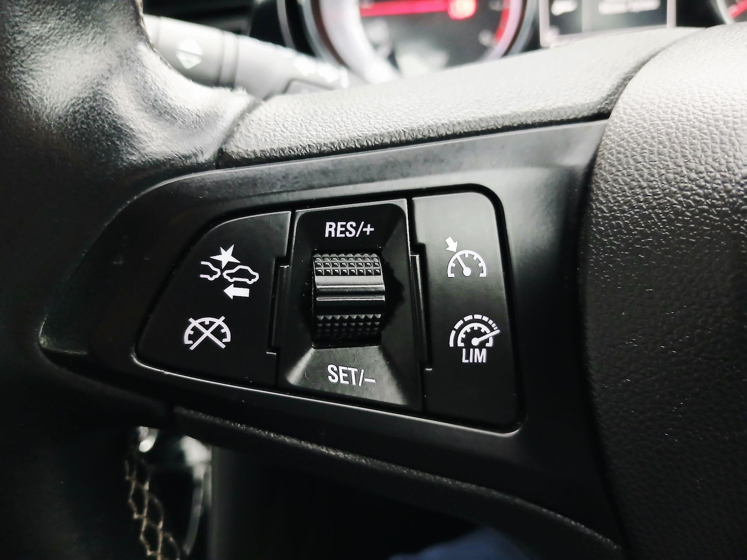 Used Vauxhall Astra 2015 for sale - 76989697: Photo 21