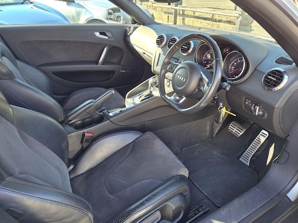 Used Audi TT 2010 for sale - 76020670: Photo 13