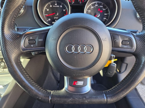 Used Audi TT 2010 for sale - 76020670: Photo 24