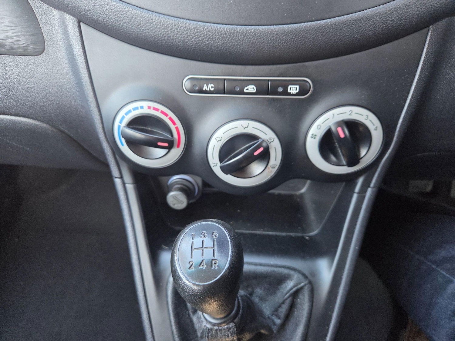 Used Hyundai i10 2009 for sale - 77754298: Photo 7