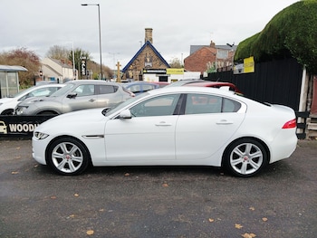 Used Jaguar XE 2016 for sale - 76989780: Photo