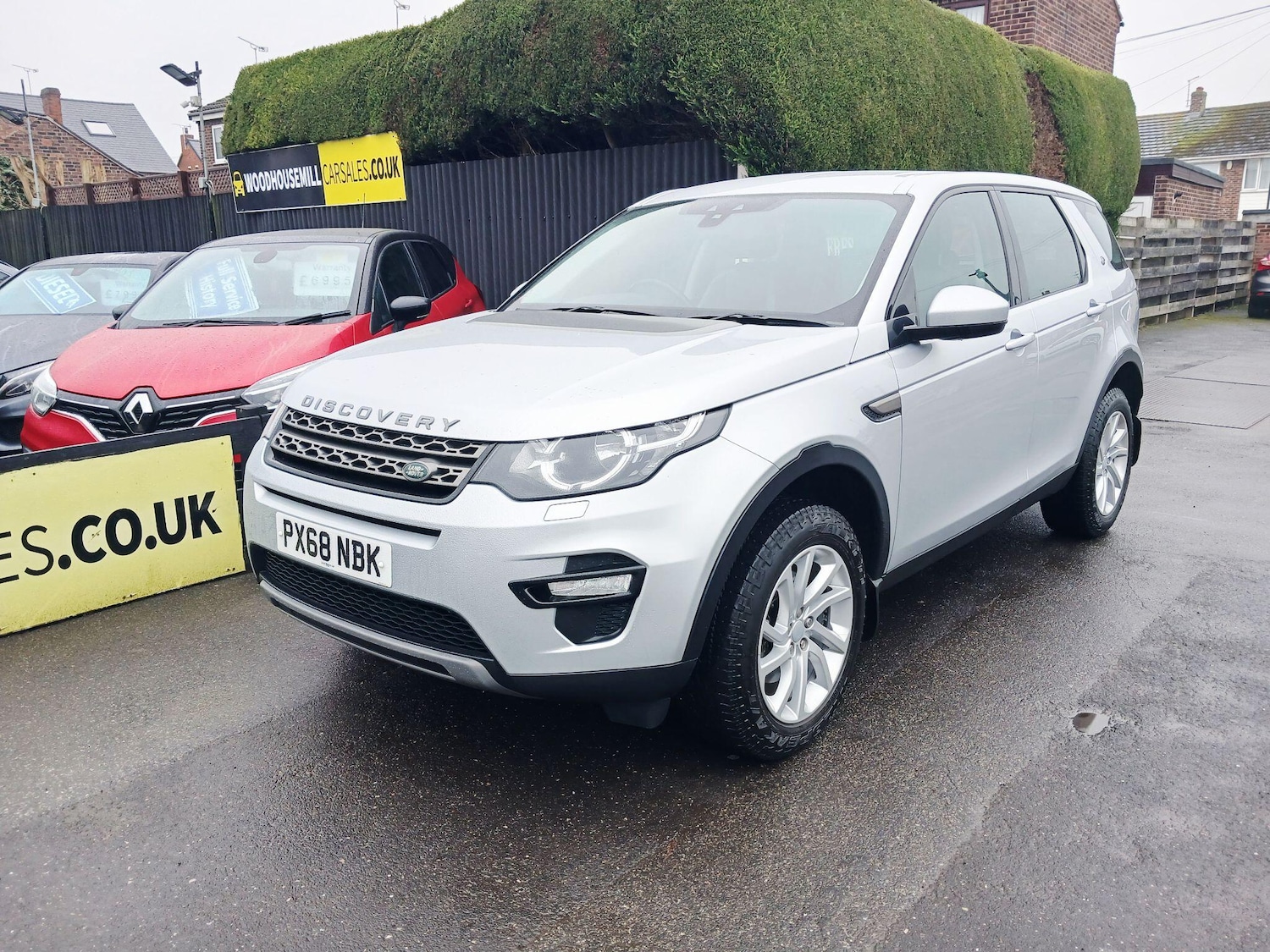 Used Land Rover Discovery Sport 2018 for sale - 77682920: Photo 2