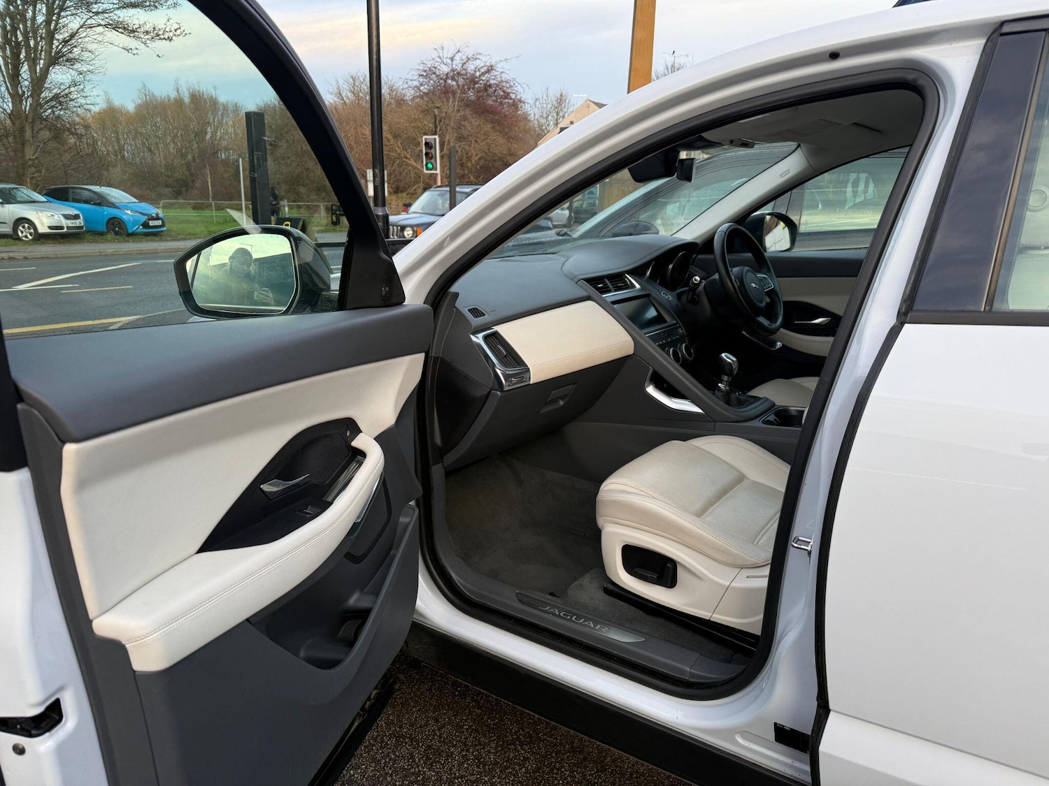 Used Jaguar E-Pace 2018 for sale - 76727470: Photo 26