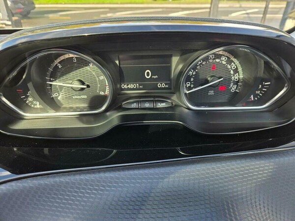 Used Peugeot 2008 2018 for sale - 76326913: Photo 5