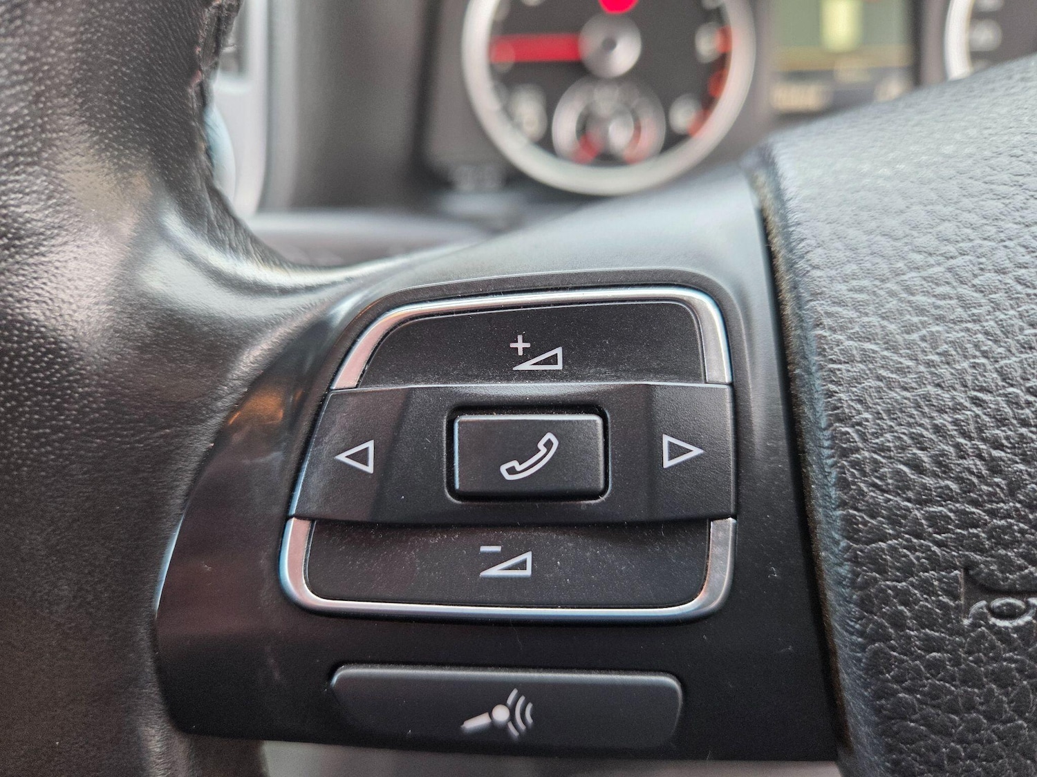 Used Volkswagen Tiguan 2014 for sale - 76620392: Photo 13