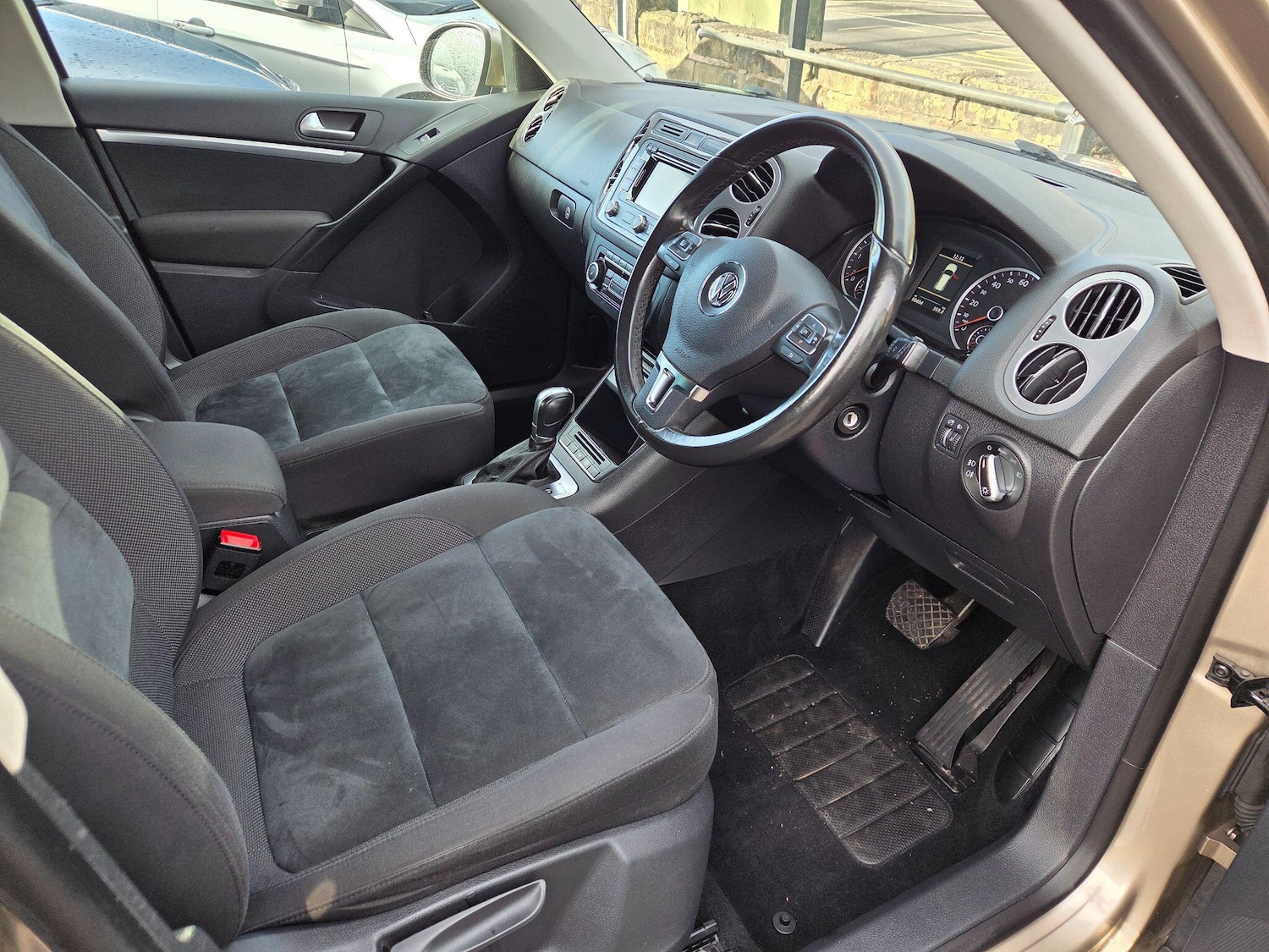 Used Volkswagen Tiguan 2014 for sale - 76620392: Photo 9