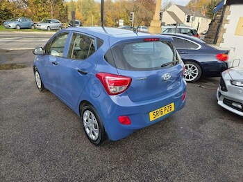 Used Hyundai i10 2016 for sale - 76485552: Photo