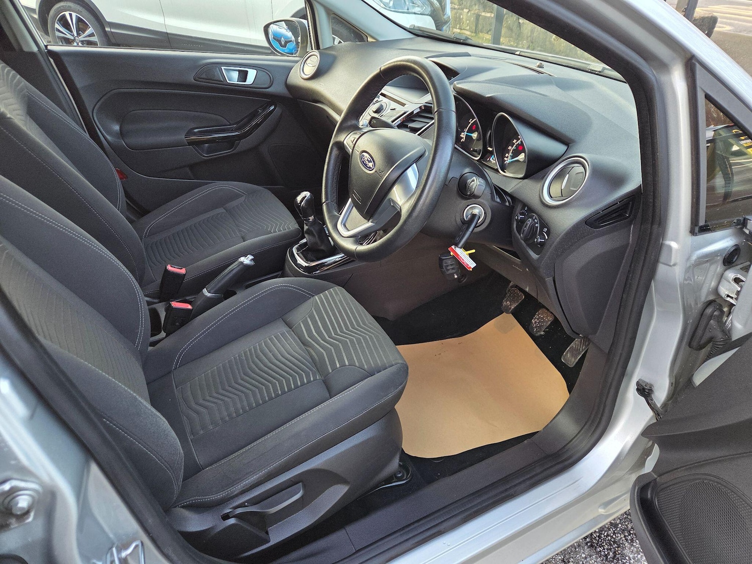 Used Ford Fiesta 2014 for sale - 77564637: Photo 10