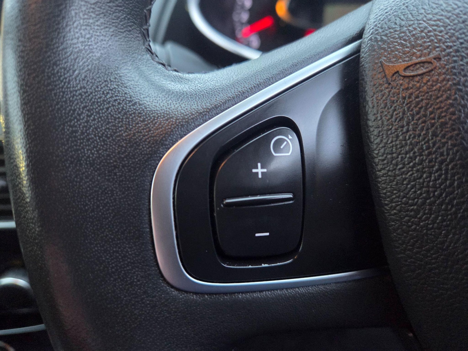 Used Renault Clio 2017 for sale - 77345236: Photo 10