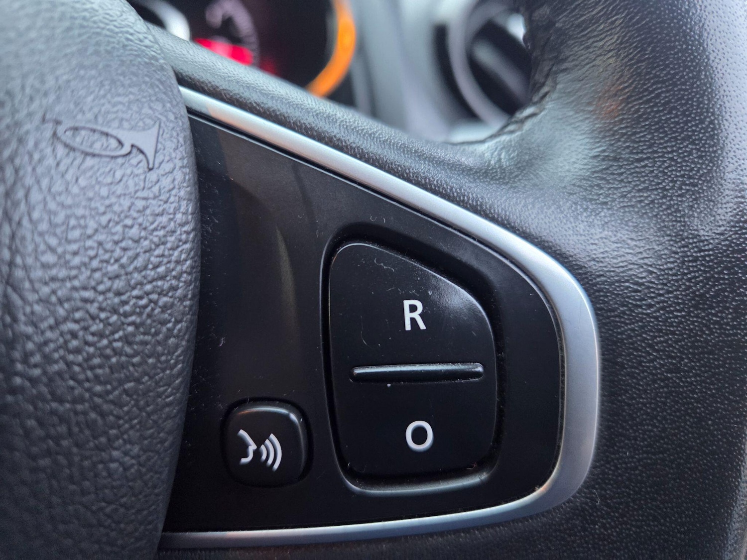 Used Renault Clio 2017 for sale - 77345236: Photo 12