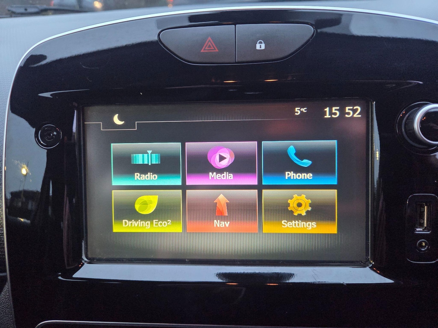 Used Renault Clio 2017 for sale - 77345236: Photo 17