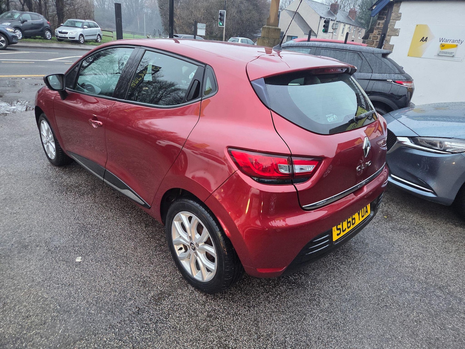 Used Renault Clio 2017 for sale - 77345236: Photo 4