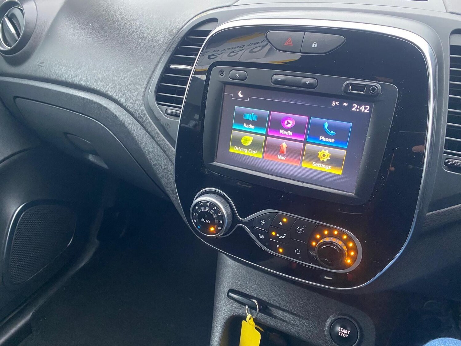 Used Renault Captur 2017 for sale - 77305617: Photo 19