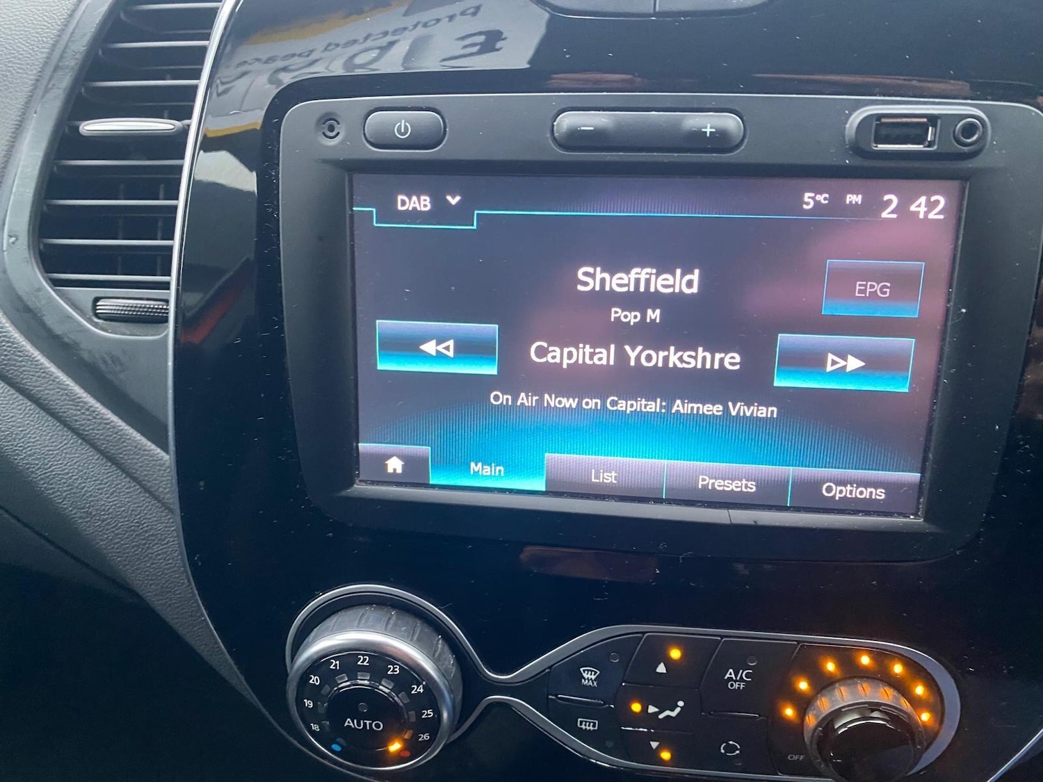 Used Renault Captur 2017 for sale - 77305617: Photo 20