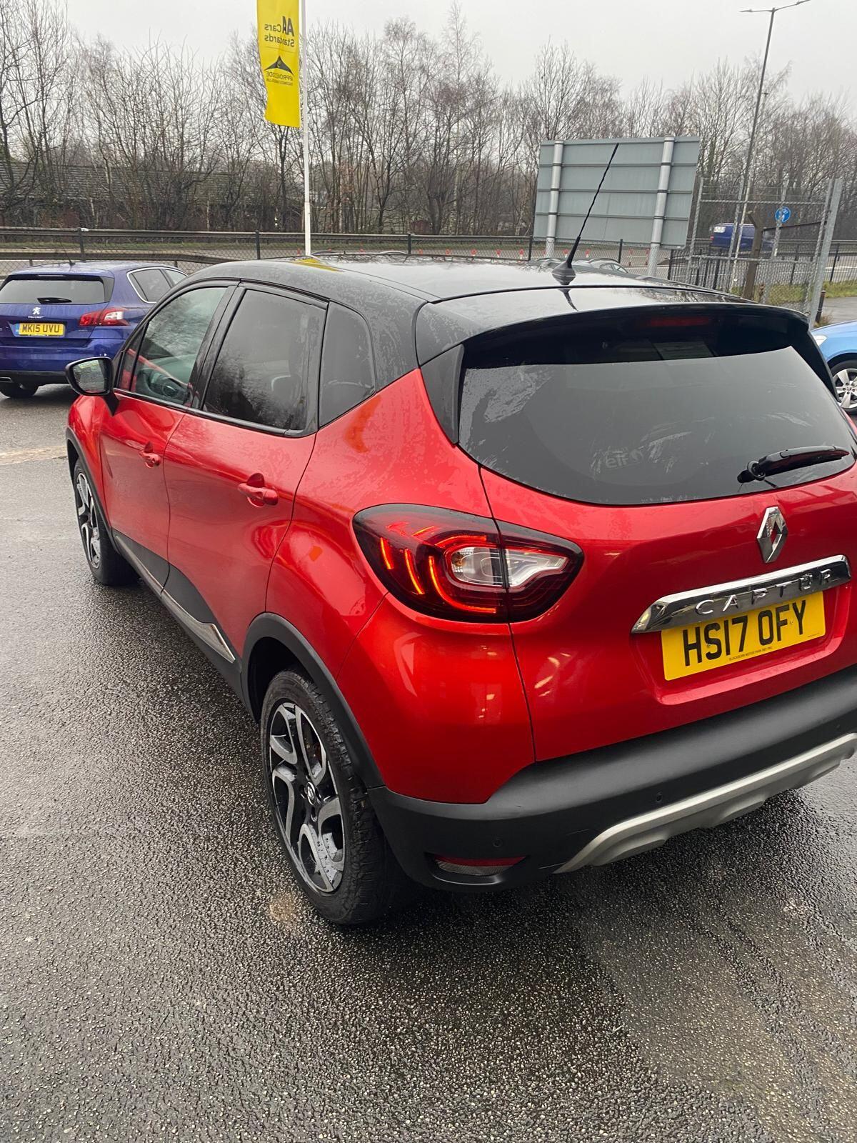 Used Renault Captur 2017 for sale - 77305617: Photo 3