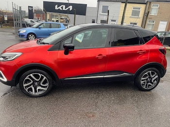 Used Renault Captur 2017 for sale - 77305617: Photo