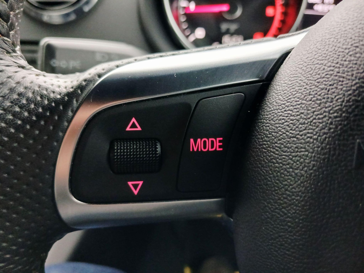 Used Audi TT 2012 for sale - 76993925: Photo 21