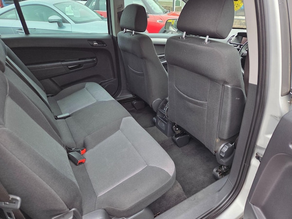 Used Vauxhall Zafira 2012 for sale - 76215390: Photo 9