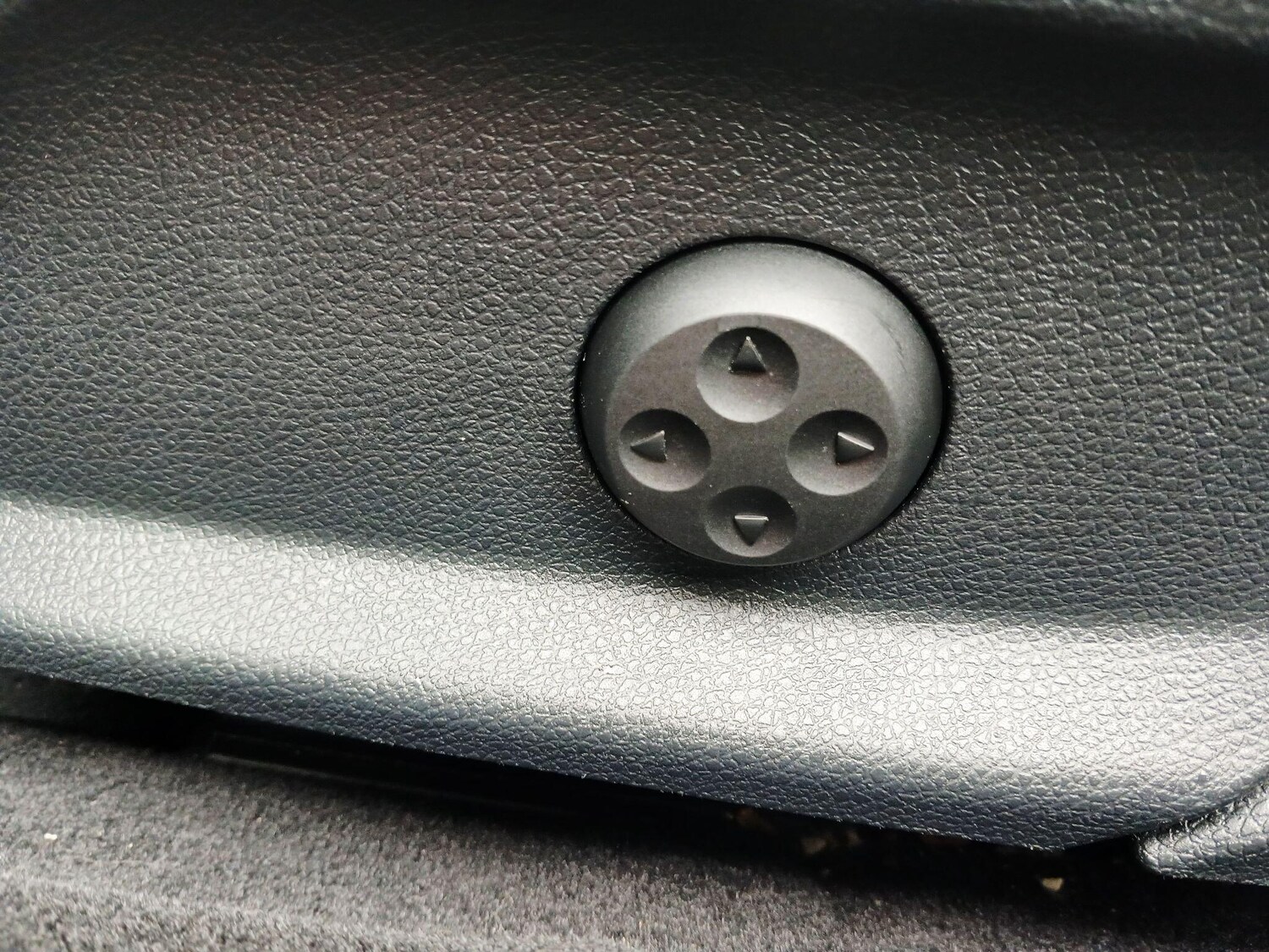 Used Mercedes-Benz C Class 2015 for sale - 78058529: Photo 18