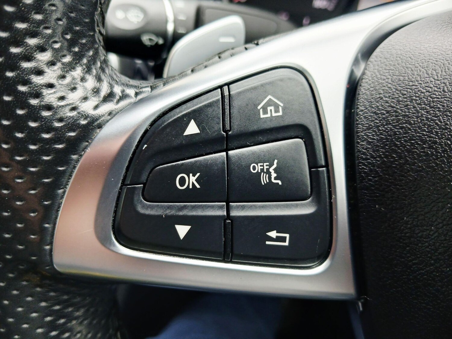 Used Mercedes-Benz C Class 2015 for sale - 78058529: Photo 29