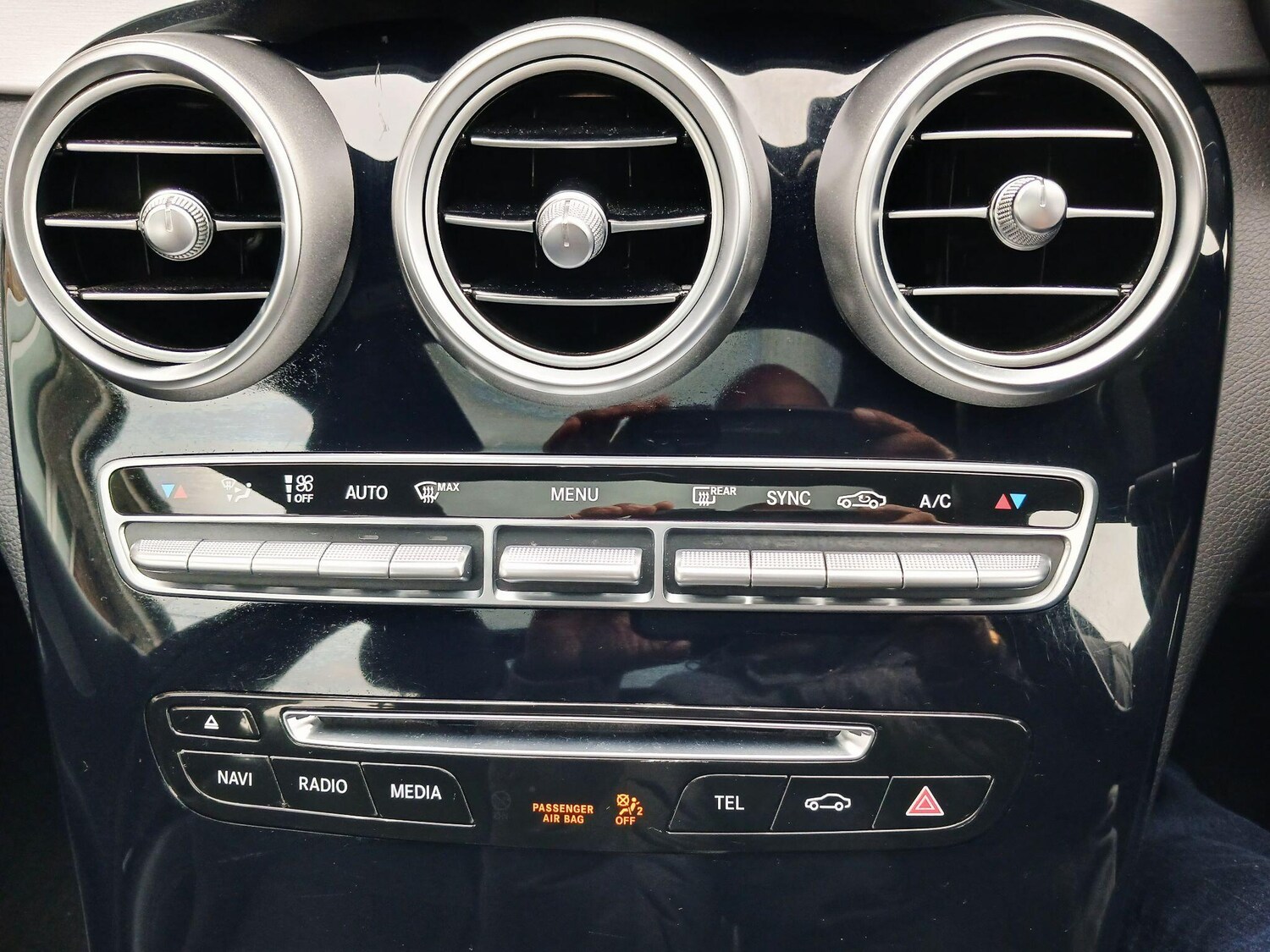 Used Mercedes-Benz C Class 2015 for sale - 78058529: Photo 34