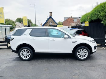 Used Land Rover Discovery Sport 2017 for sale - 79520939: Photo