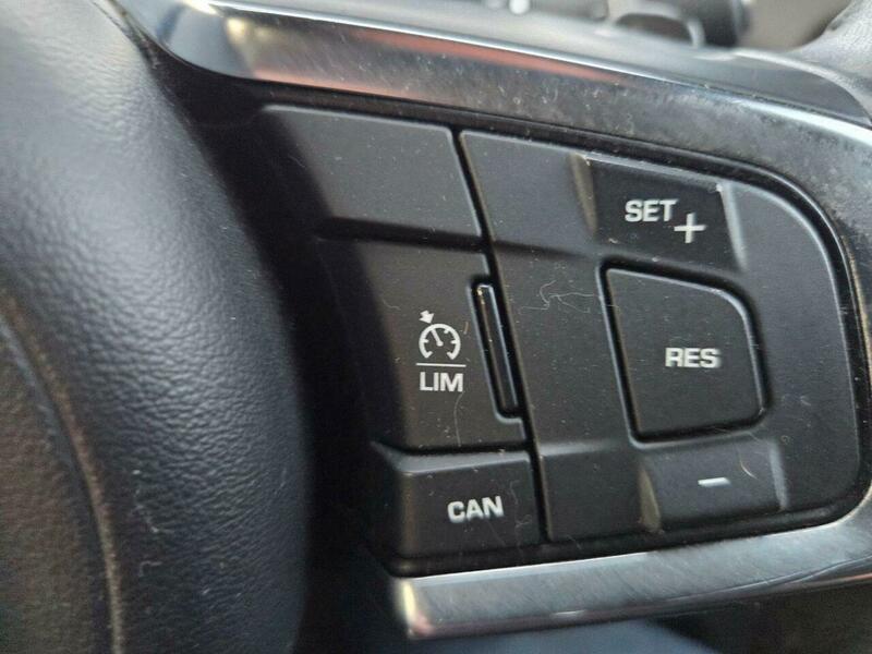 Used Jaguar XE 2016 for sale - 77565076: Photo 11