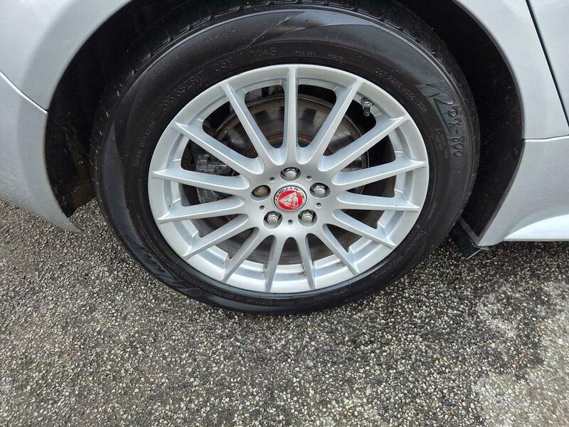 Used Jaguar XE 2016 for sale - 77565076: Photo 14