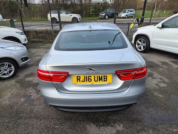 Used Jaguar XE 2016 for sale - 77565076: Photo