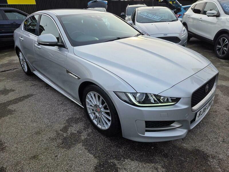 Used Jaguar XE 2016 for sale - 77565076: Photo 5