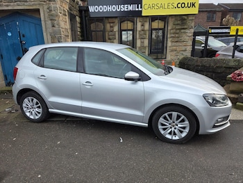 Used Volkswagen Polo 2015 for sale - 77344467: Photo