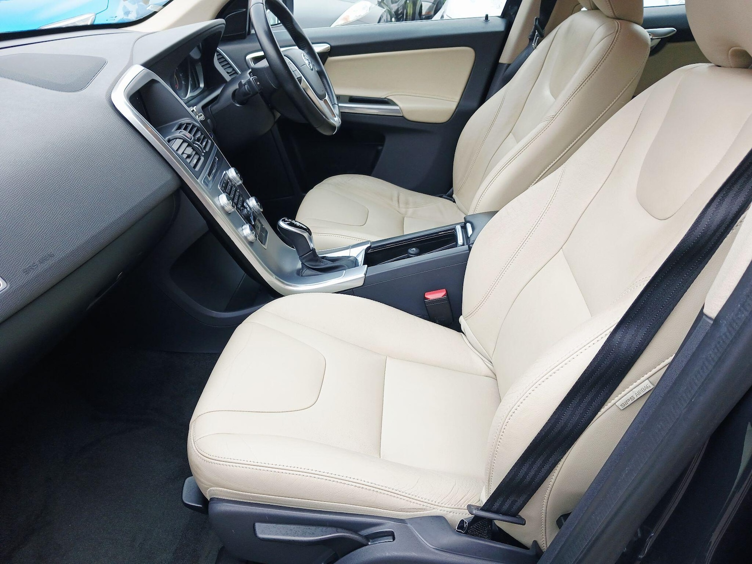 Used Volvo XC60 2017 for sale - 78057568: Photo 26