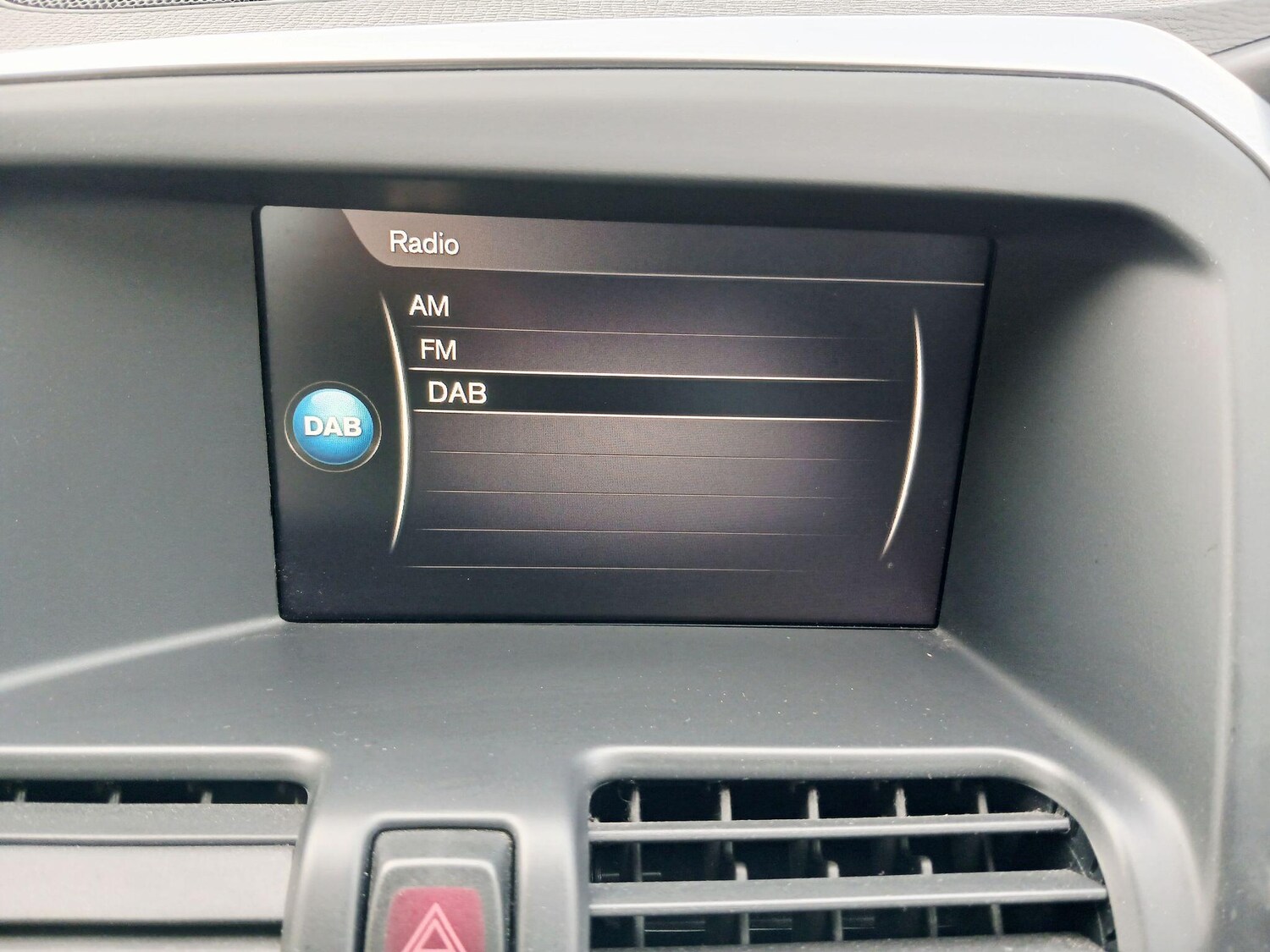 Used Volvo XC60 2017 for sale - 78057568: Photo 37