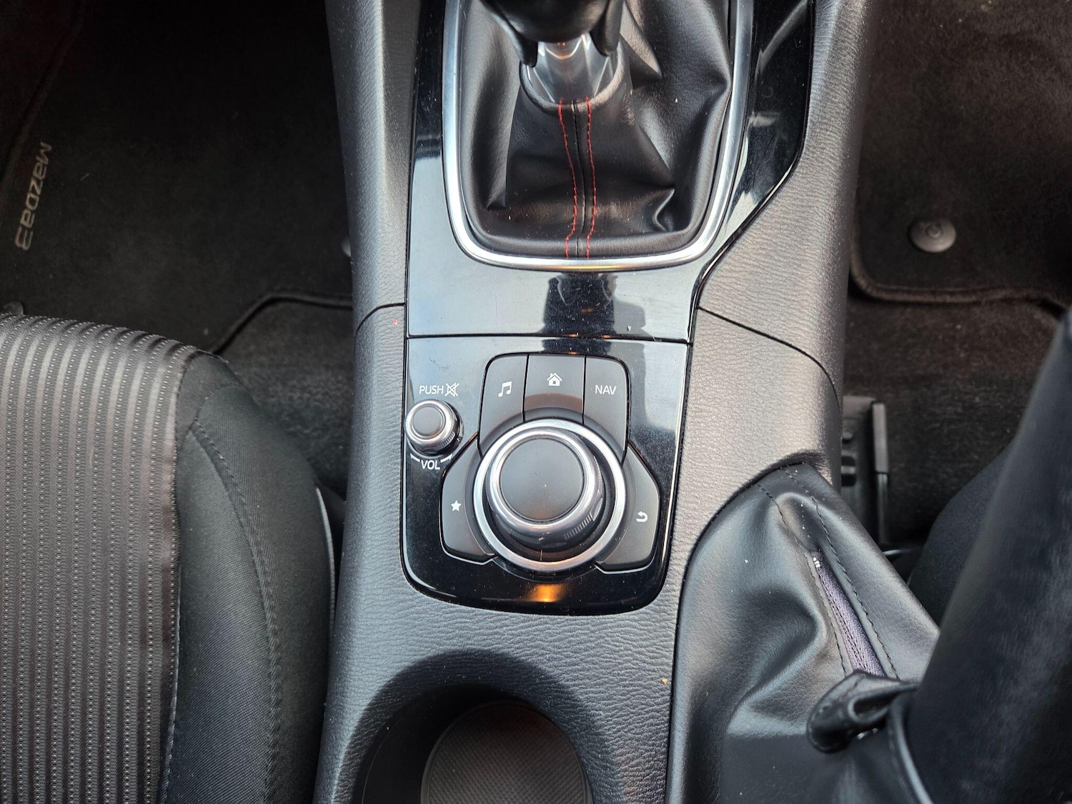 Used Mazda Mazda3 2015 for sale - 76671189: Photo 15