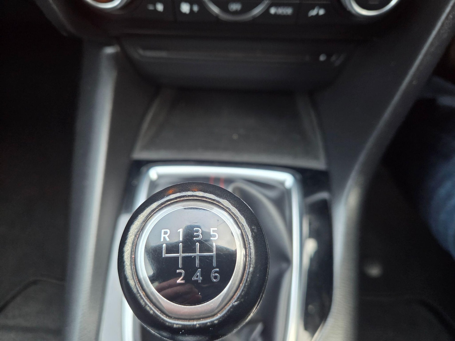 Used Mazda Mazda3 2015 for sale - 76671189: Photo 8