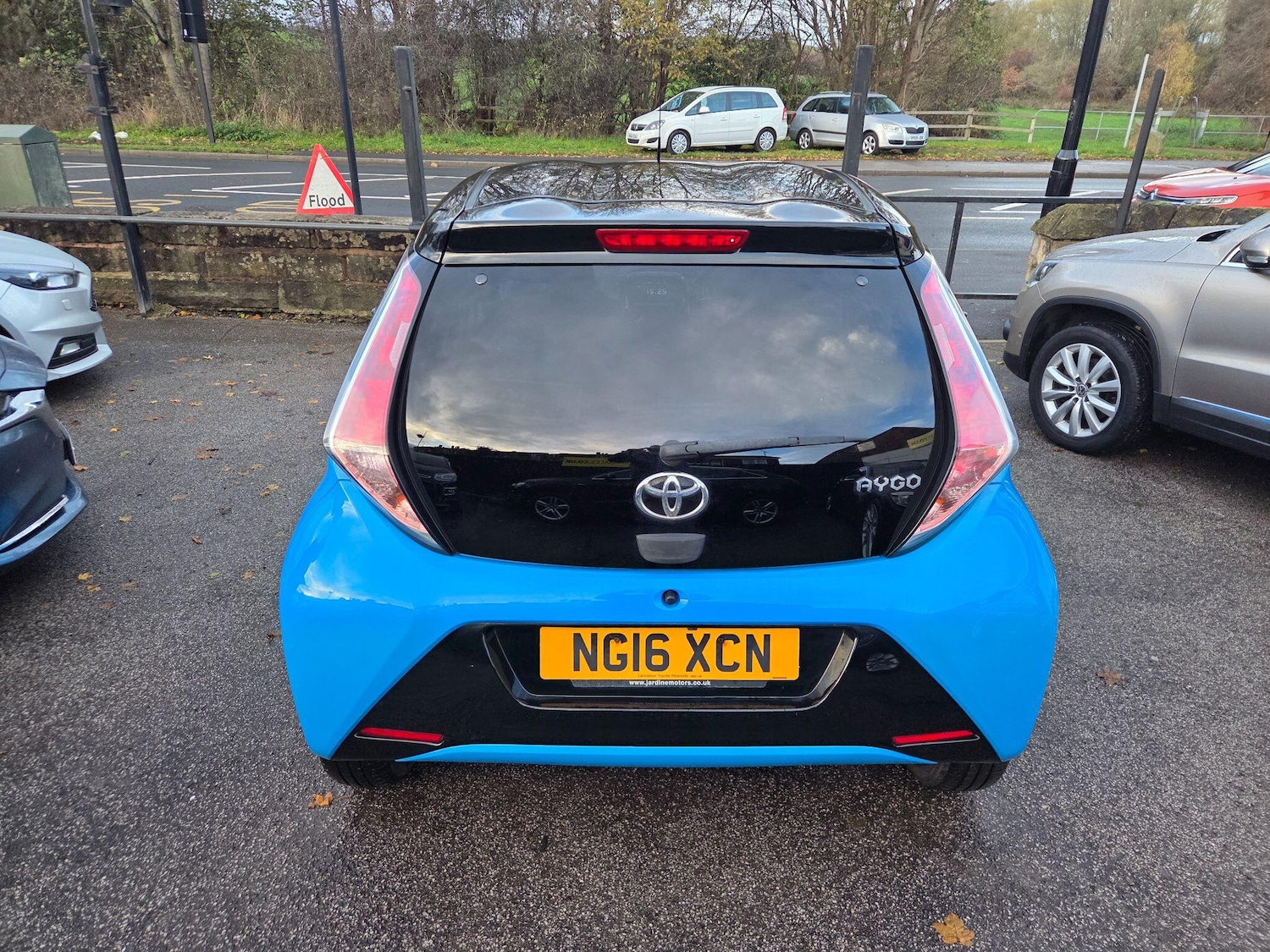 Used Toyota AYGO for sale - 77050090: Photo 5
