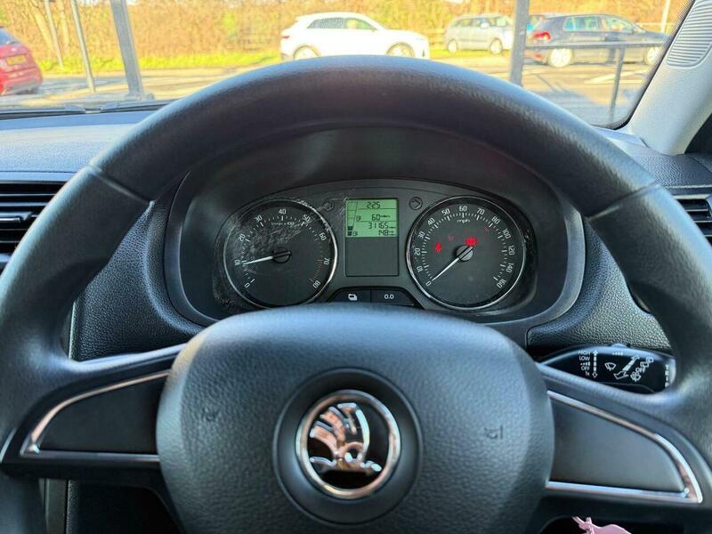 Used Skoda Fabia 2014 for sale - 76728753: Photo 11